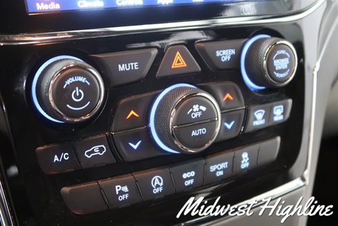Used 2021 Jeep Grand Cherokee Limited image 28