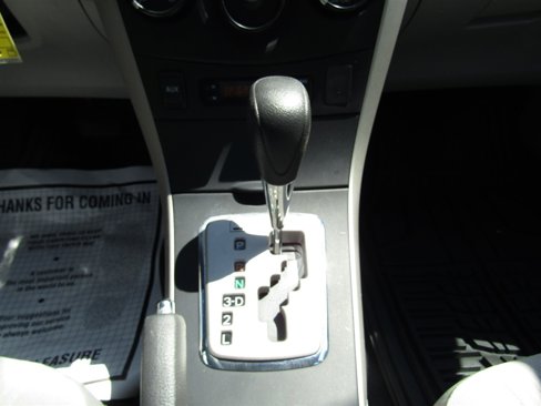 Used 2010 Toyota Corolla image 25