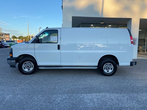 Used 2022 GMC Savana 2500 w/ Driver Convenience Package image 2