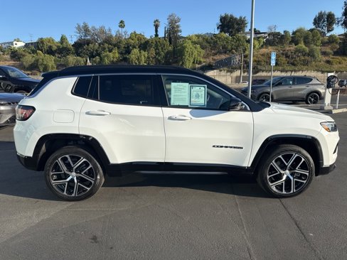 Certified 2024 Jeep Compass Limited w/ Elite Group image 9
