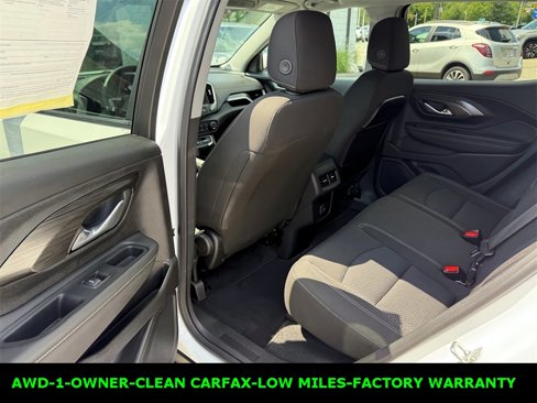 Used 2024 GMC Terrain SLE image 12