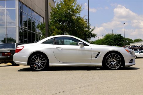 Used 2013 Mercedes-Benz SL 550 image 4