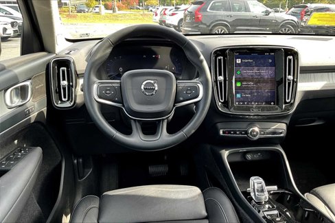 Used 2023 Volvo XC40 B5 Plus w/ Driver Assist Package image 5