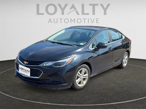 Used 2017 Chevrolet Cruze LT image 1
