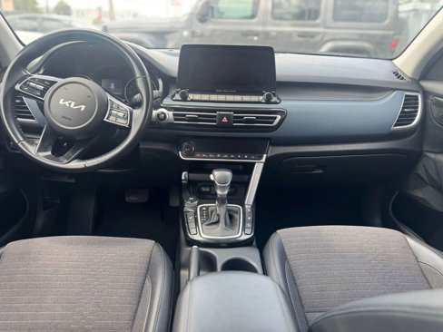 Used 2022 Kia Seltos S image 16