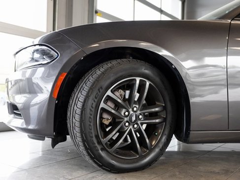 Used 2019 Dodge Charger SXT w/ Blacktop Package image 8