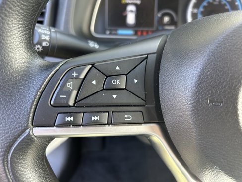 Certified 2024 Nissan Leaf S image 13