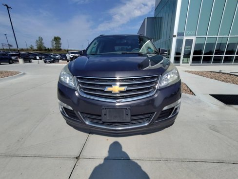 Used 2016 Chevrolet Traverse LT w/ Style and Technology Package image 3
