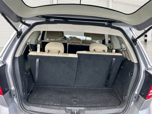 Used 2018 Dodge Journey SE image 11