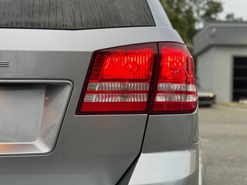 Used 2020 Dodge Journey SE image 10