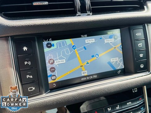 Used 2016 Jaguar XF S image 26