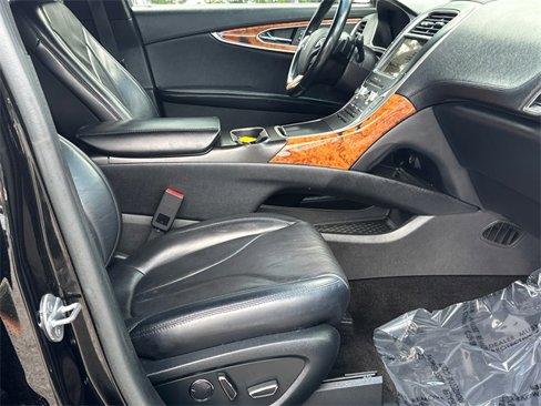 Used 2018 Lincoln MKX Reserve image 13