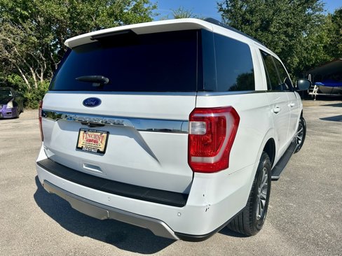 Used 2021 Ford Expedition XLT image 5