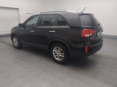 Used 2015 Kia Sorento LX image 3