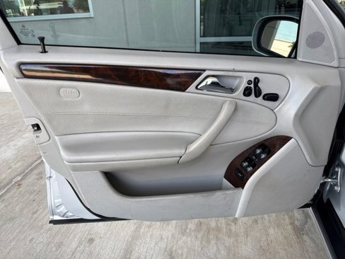 Used 2006 Mercedes-Benz C 280 4MATIC Sedan image 10