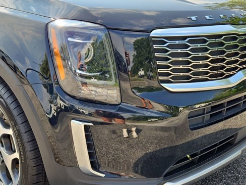Used 2020 Kia Telluride EX image 3