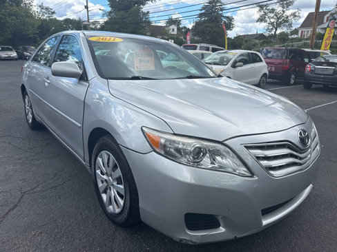 Used 2011 Toyota Camry LE image 3