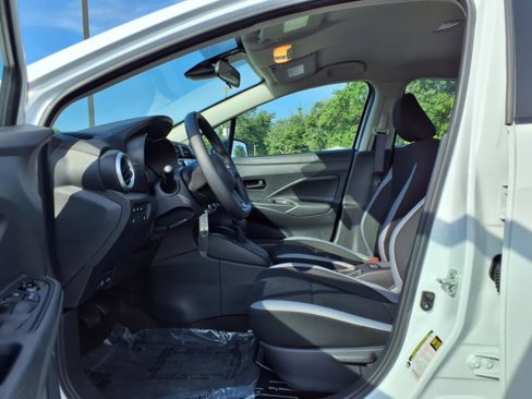 Used 2025 Nissan Versa S w/ Trunk Package image 18
