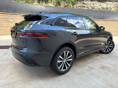 New 2026 Jaguar F-PACE R-Dynamic S image 4