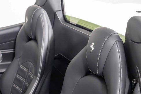 Used 2018 Ferrari 488 Spider image 37