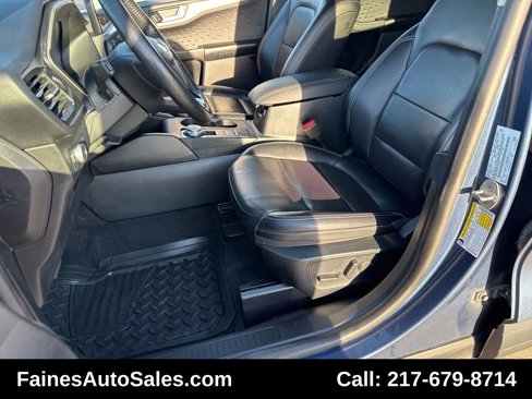 Used 2020 Ford Escape SEL image 7