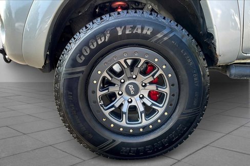Used 2011 Toyota Tacoma 4x4 Double Cab image 9