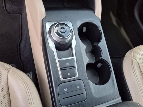 Used 2022 Ford Escape SEL w/ Technology Package image 19