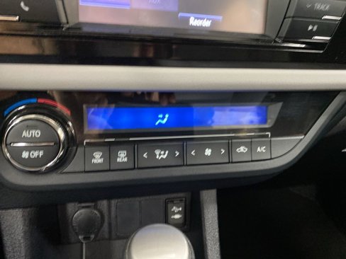 Used 2016 Toyota Corolla LE image 15