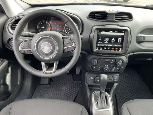 Used 2022 Jeep Renegade Latitude w/ Convenience Group image 11
