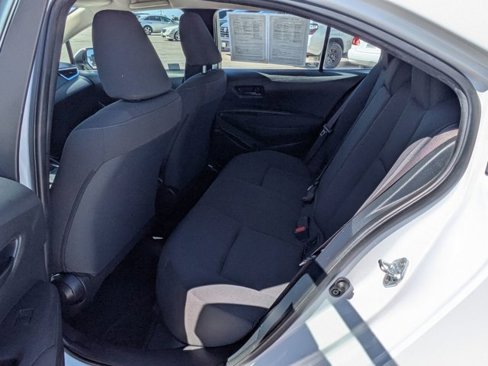 Used 2023 Toyota Corolla LE image 14