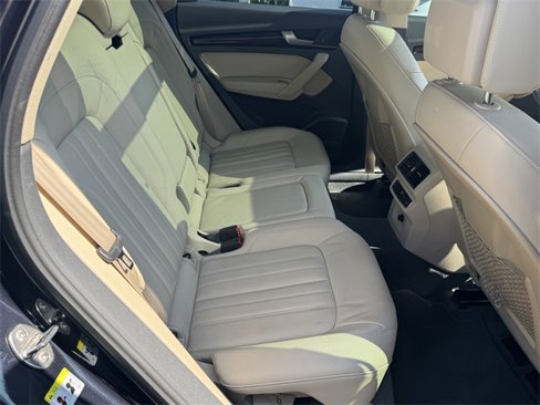 Used 2018 Audi Q5 2.0T Premium Plus w/ Premium Plus Package image 33