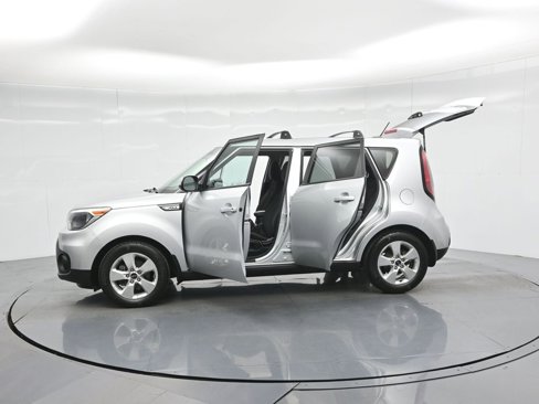 Used 2018 Kia Soul image 35