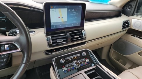 Used 2019 Lincoln Navigator Reserve image 27
