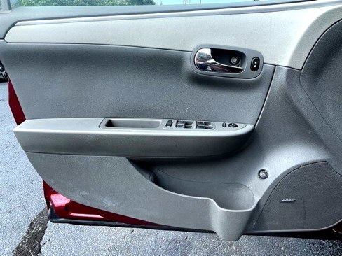Used 2010 Chevrolet Malibu LT image 9