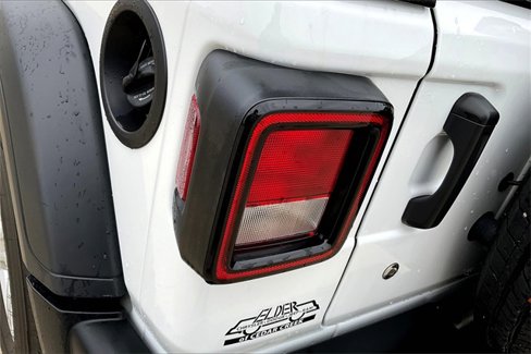 Used 2023 Jeep Wrangler Sport image 30