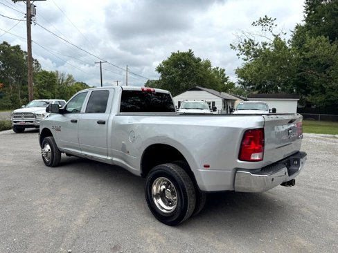 Used 2016 RAM 3500 Tradesman w/ Chrome Appearance Group image 9