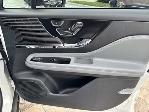 Certified 2021 Lincoln Corsair FWD image 19