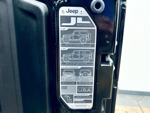 Used 2018 Jeep Wrangler Unlimited Sport S image 26