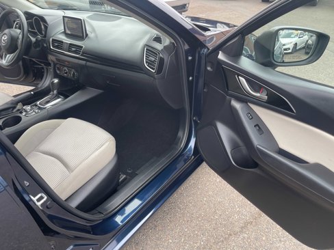Used 2015 MAZDA MAZDA3 i Touring image 14