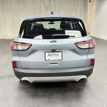 Used 2022 Ford Escape S image 4