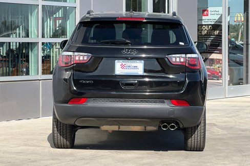 Used 2018 Jeep Compass Latitude w/ Popular Equipment Group image 5