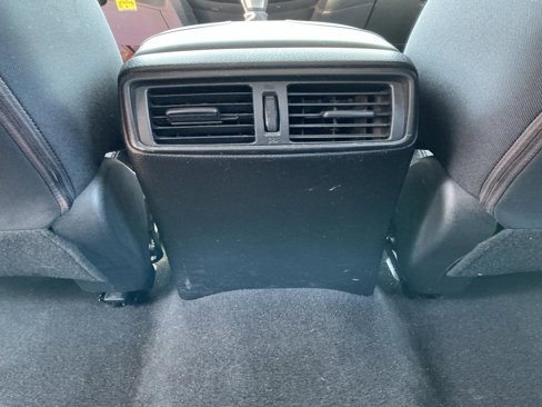 Used 2017 Nissan Rogue S image 23
