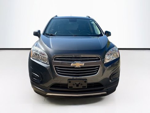 Used 2016 Chevrolet Trax LT w/ LT Convenience Package image 4