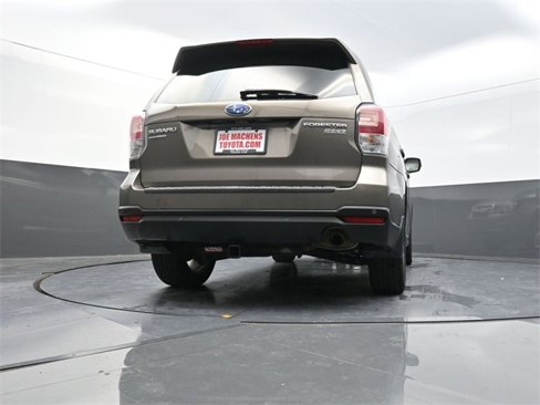 Used 2017 Subaru Forester 2.5i Touring image 32