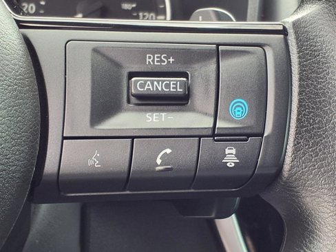 Used 2022 Nissan Rogue SV image 20