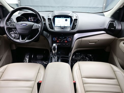 Used 2019 Ford Escape SEL image 17