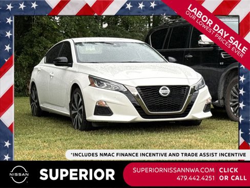 Used 2021 Nissan Altima 2.5 SR image 1