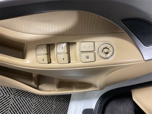 Used 2011 Hyundai Elantra GLS w/ Preferred Equipment Pkg 3 image 11