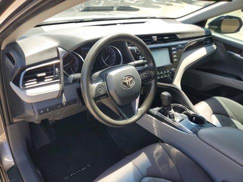 Used 2019 Toyota Camry SE image 12