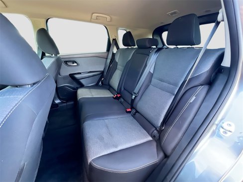 Used 2023 Nissan Rogue SV image 22